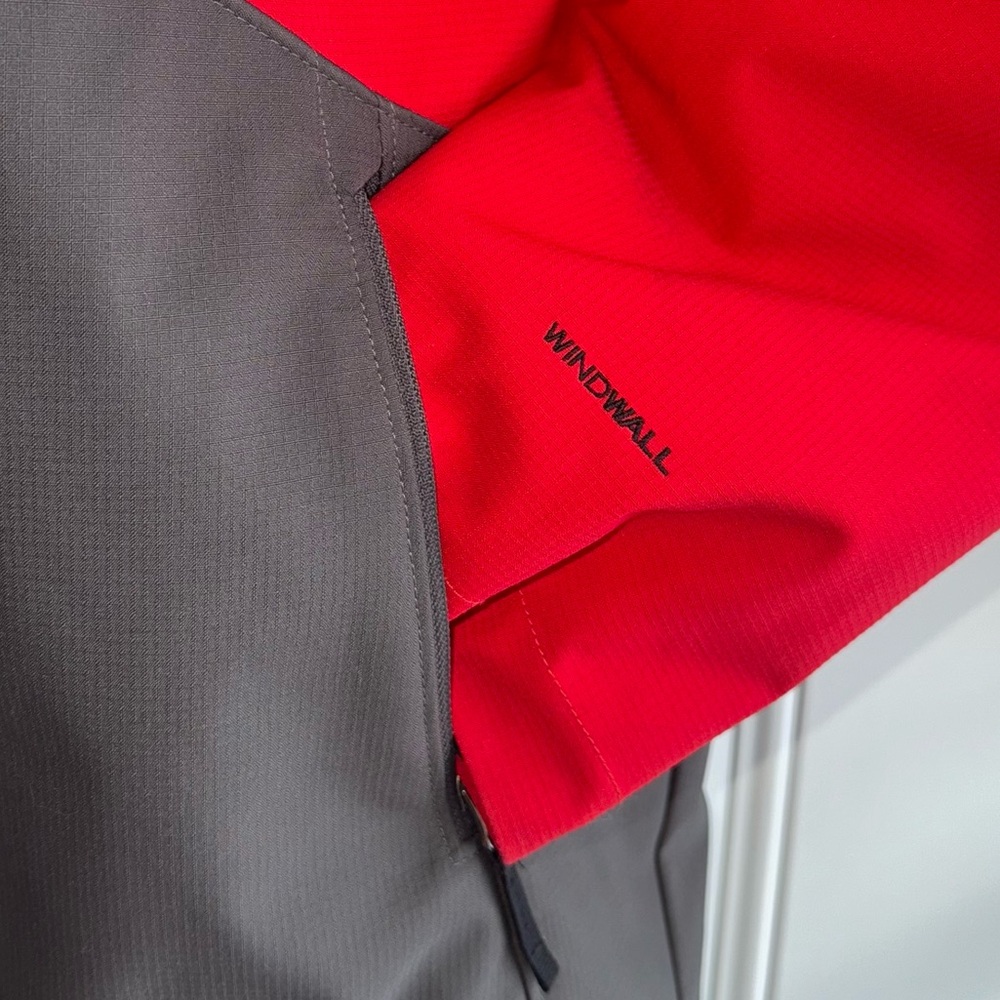 The North Face Apex Elevation Jacket
Boys - Picture 6 of 8